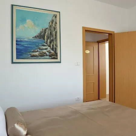 Letan Apartman *
