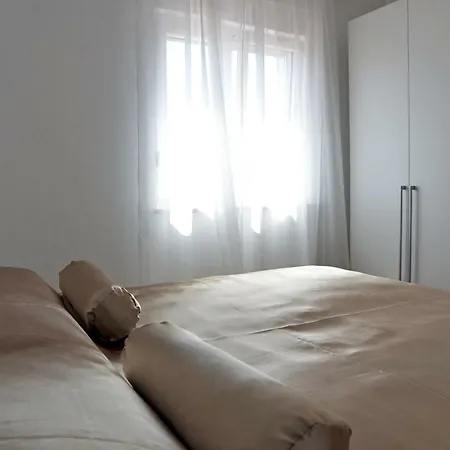 Apartman Letan *
